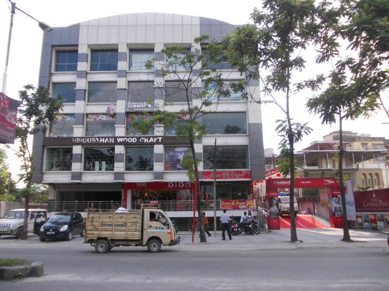 Hotel Central Park Siliguri Zewnętrze zdjęcie