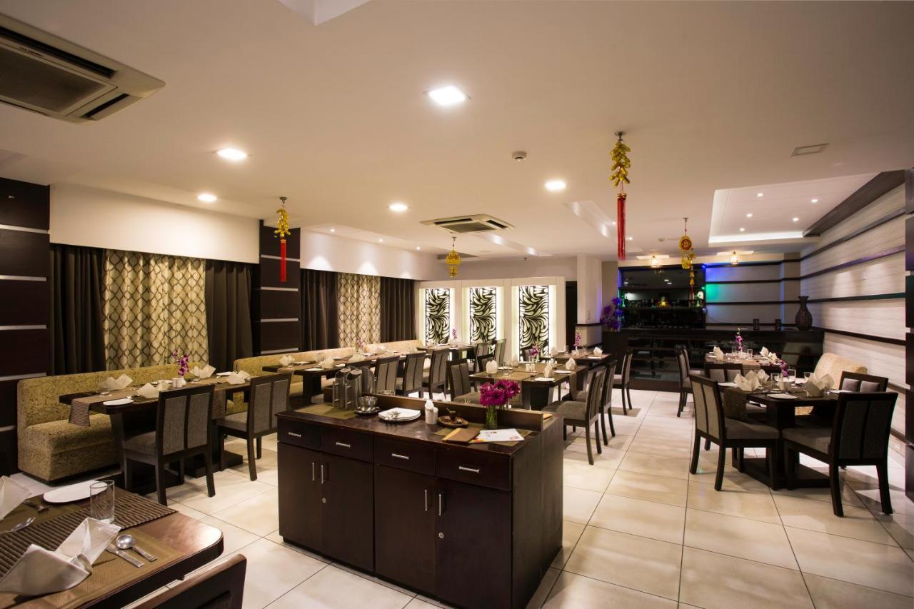 Hotel Central Park Siliguri Zewnętrze zdjęcie