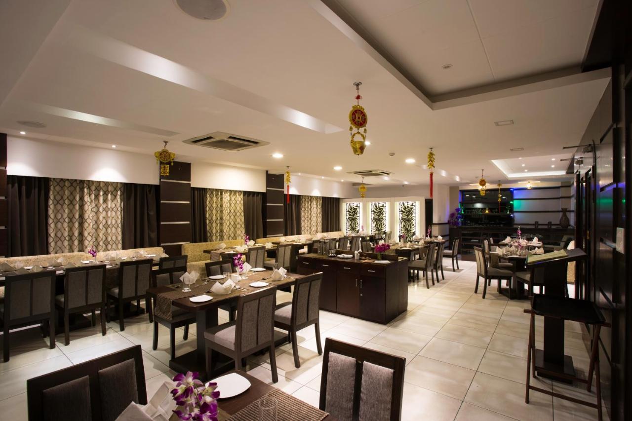 Hotel Central Park Siliguri Zewnętrze zdjęcie